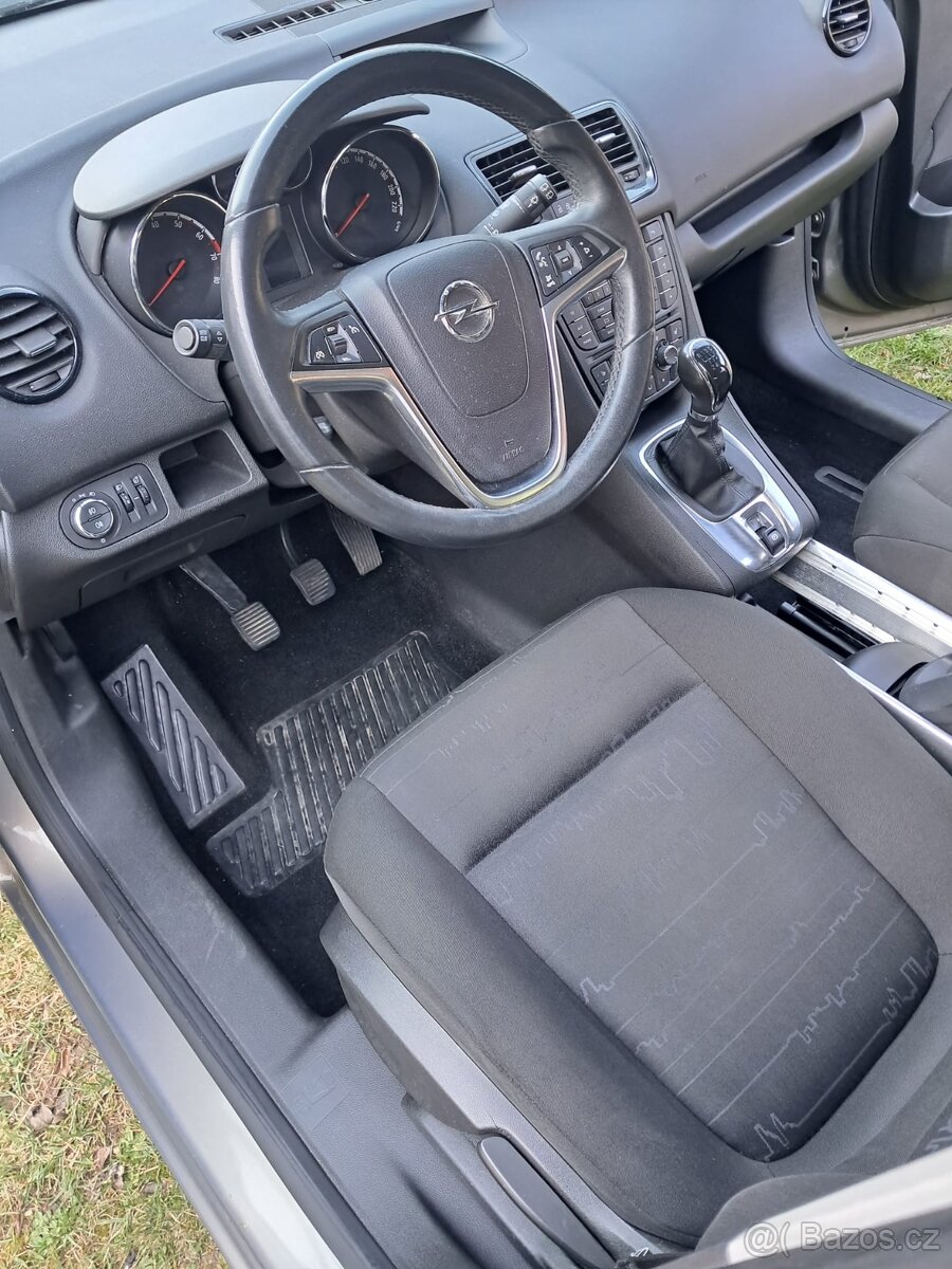 Opel Meriva 1.4i - 11