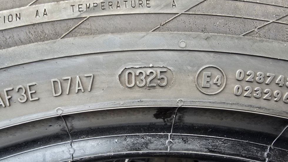 Letní pneu 255/45/19 Continental - 11