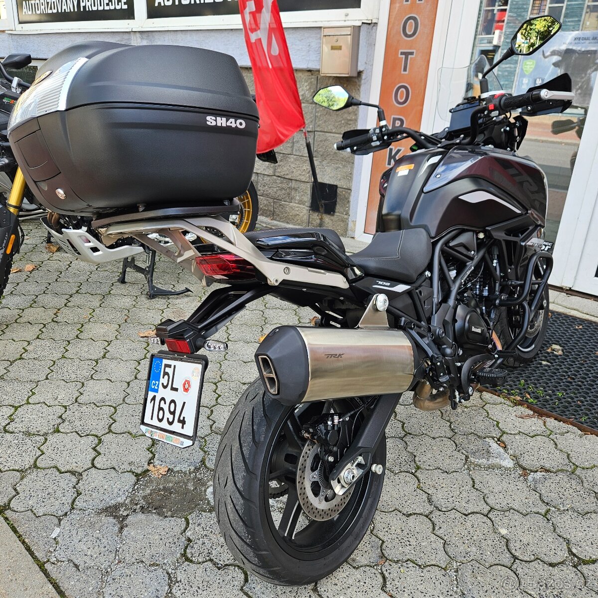 Benelli TRK 702,1. maj.,padací rám,ABS,topcase,ČR - 11