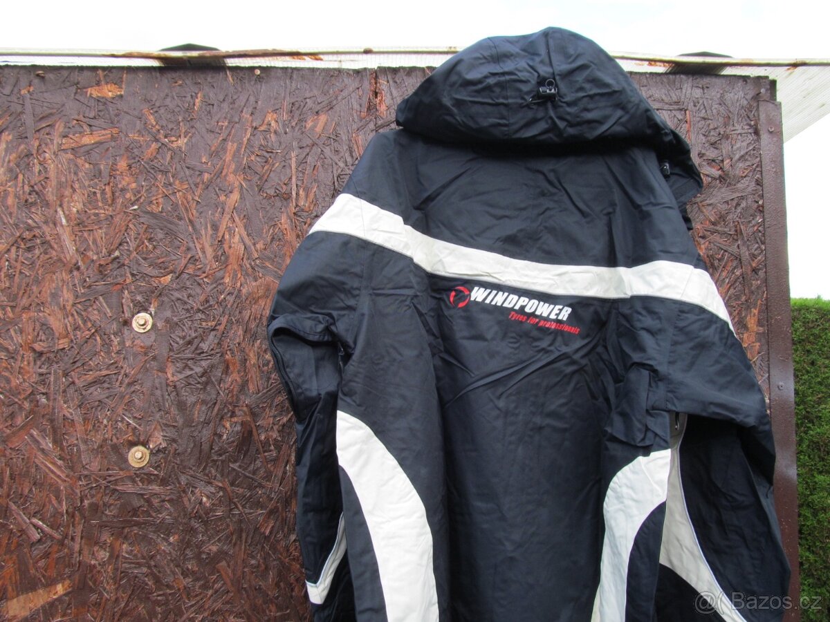 pracovní oděvy , vesty a bundy - 11