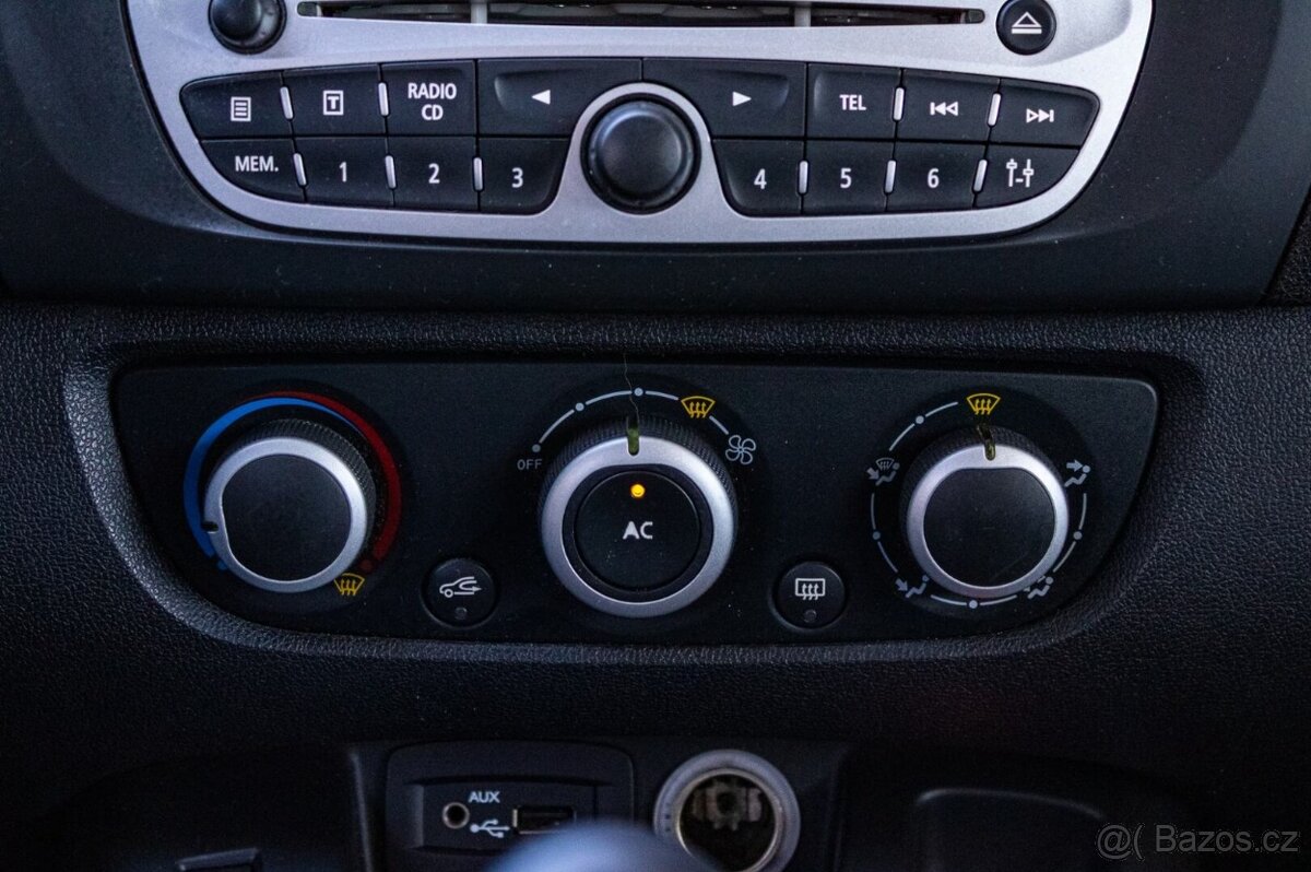 Renault Scénic 1.5 dCi 2011 - 11