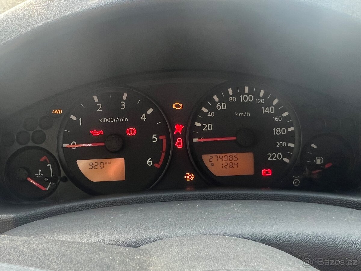 Prodám Nissa Navara - 11