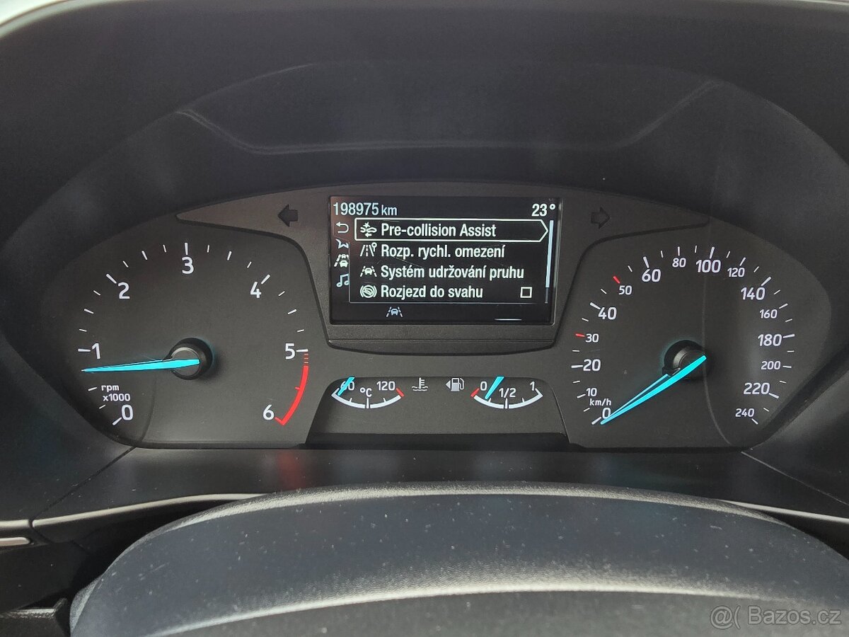 Ford FOCUS 1,5 88kW NAVI + KAMERA + LED 2021 1.maj. ČR - DPH - 11