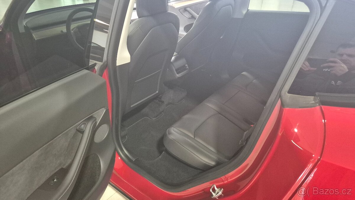 Tesla Y LR AWD - tovární záruka, EAP - 11