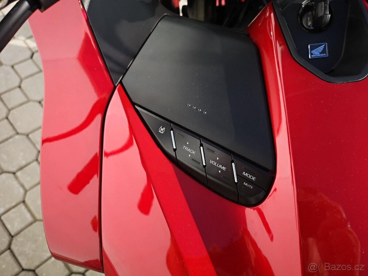 Honda CTX 1300, r.v.2016, nové v ČR, najeto pouze 8.787 km - 11