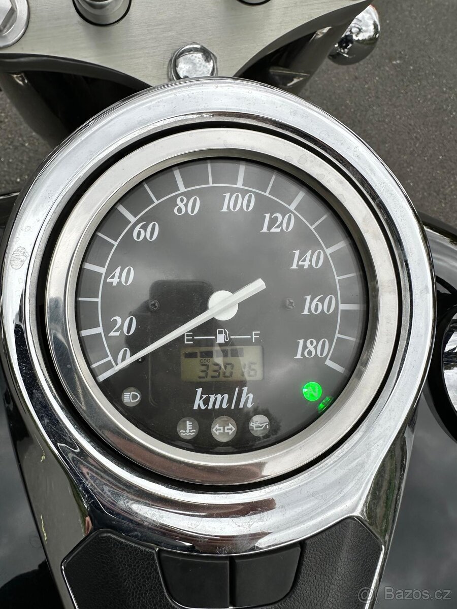 Suzuki VL 800 Intruder Volusia - 11