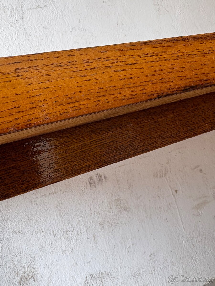 Konferenční stůl - 11