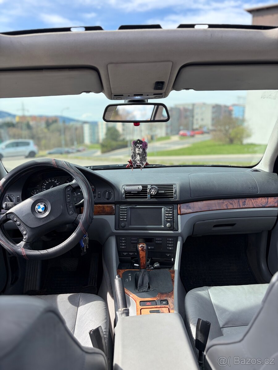 BMW E39 525D Touring - 11