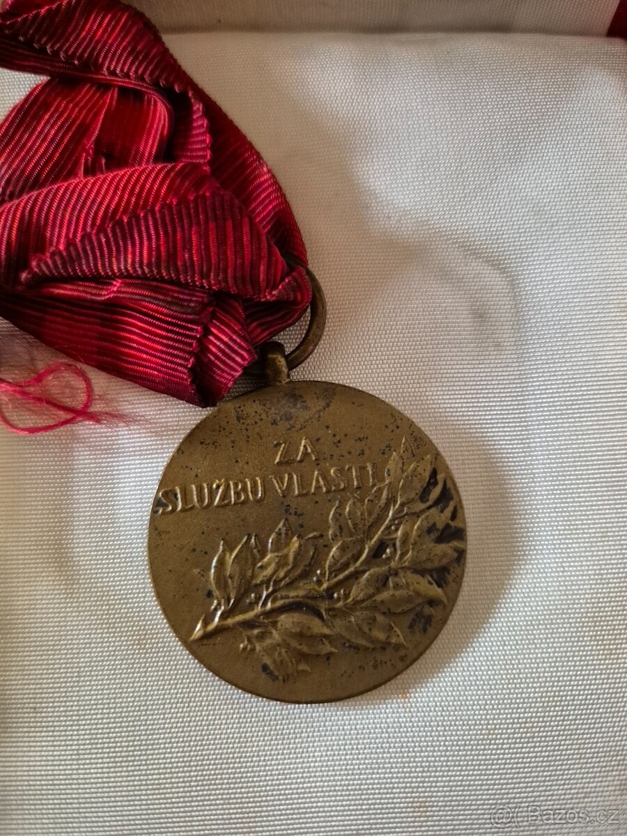 Medaile, odznaky - 11