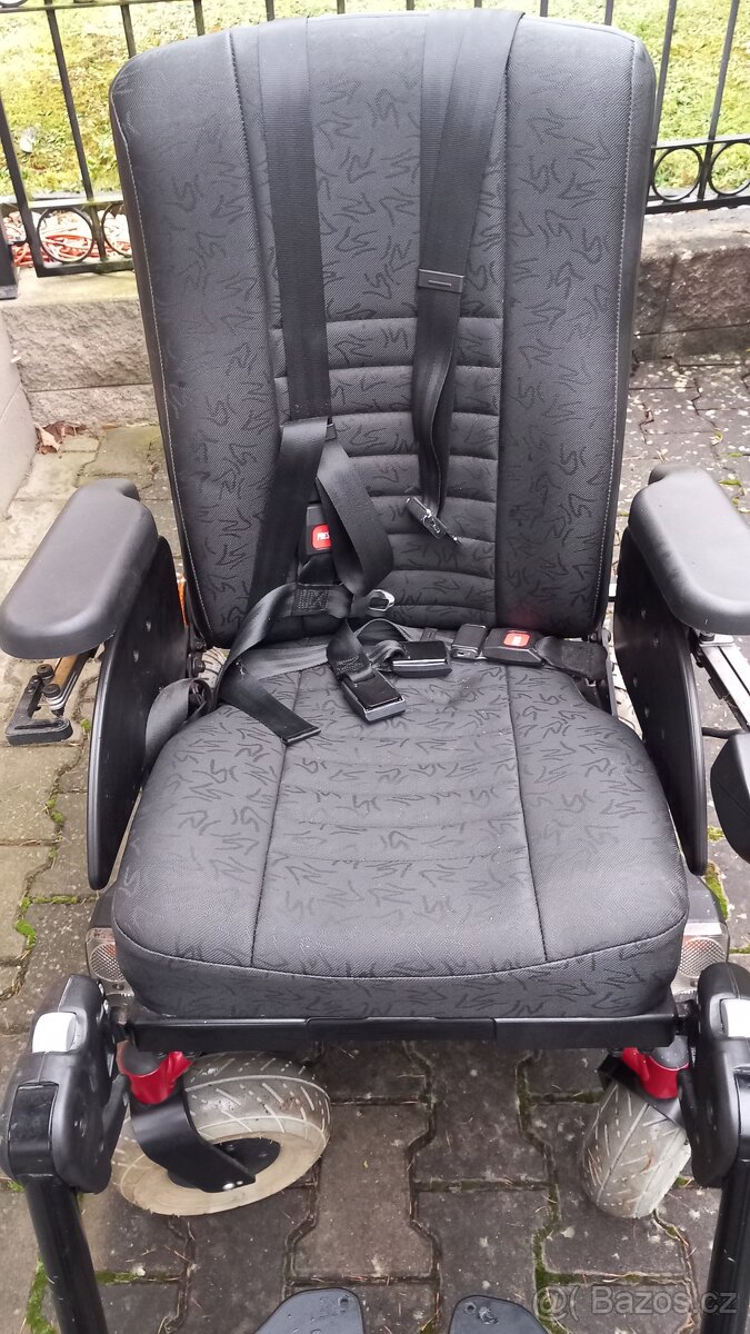 Elektrický invalidní vozík - 11