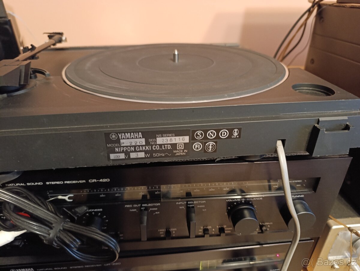Gramofon Yamaha P-220 - 11