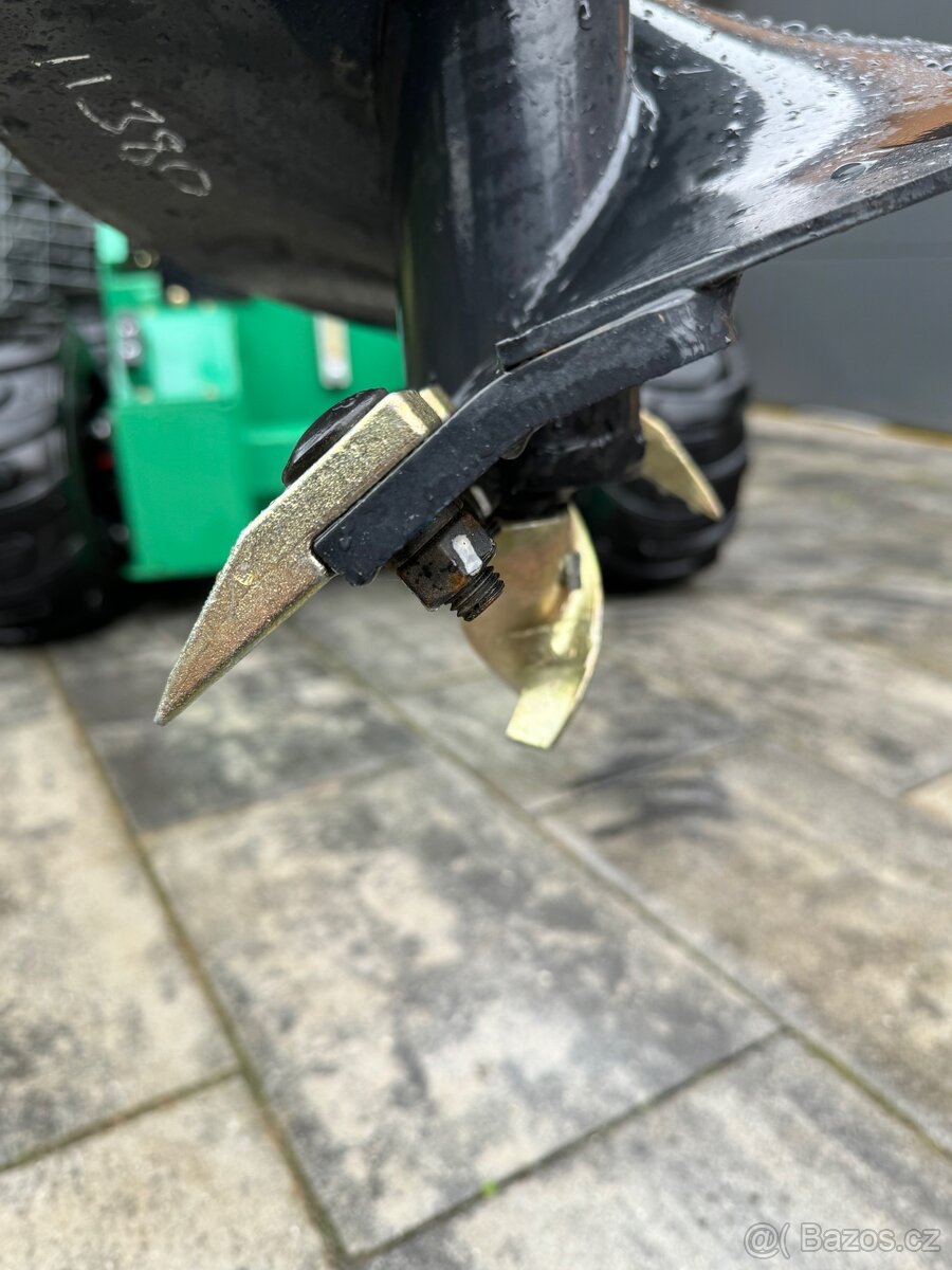 Hydraulický půdní vrták profi Wolverine USA, mininakladač - 11