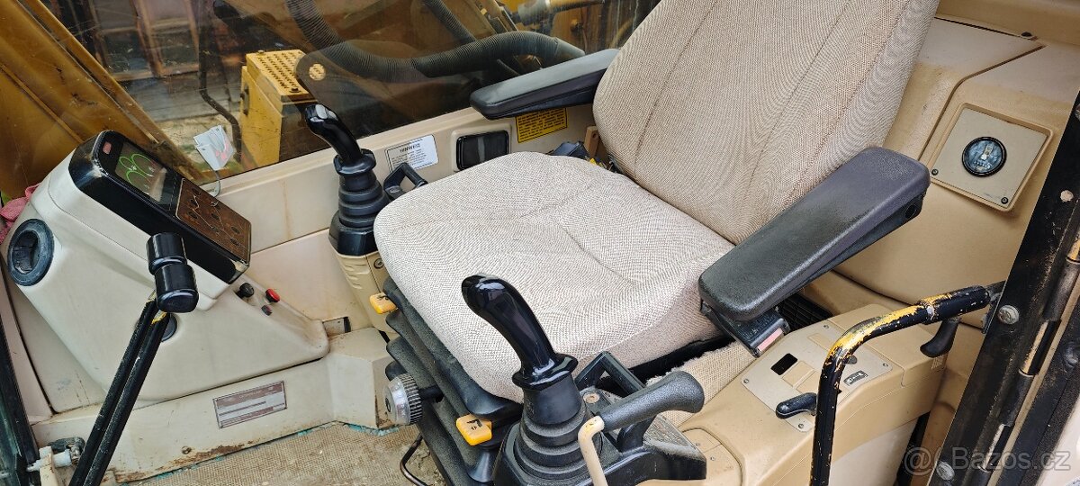 Caterpillar 320L - 11