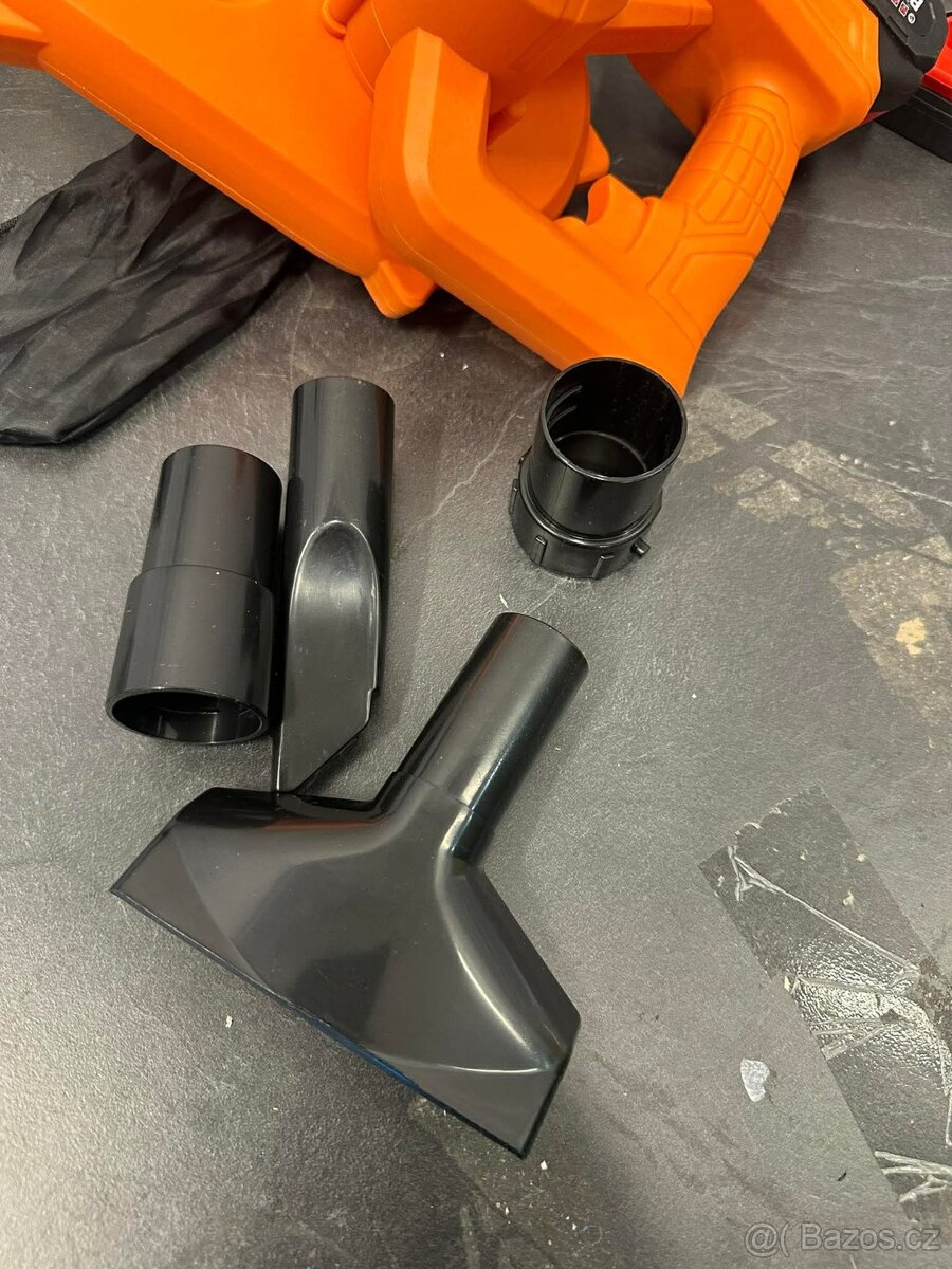 Aku foukač / vysavač (1089) - 11