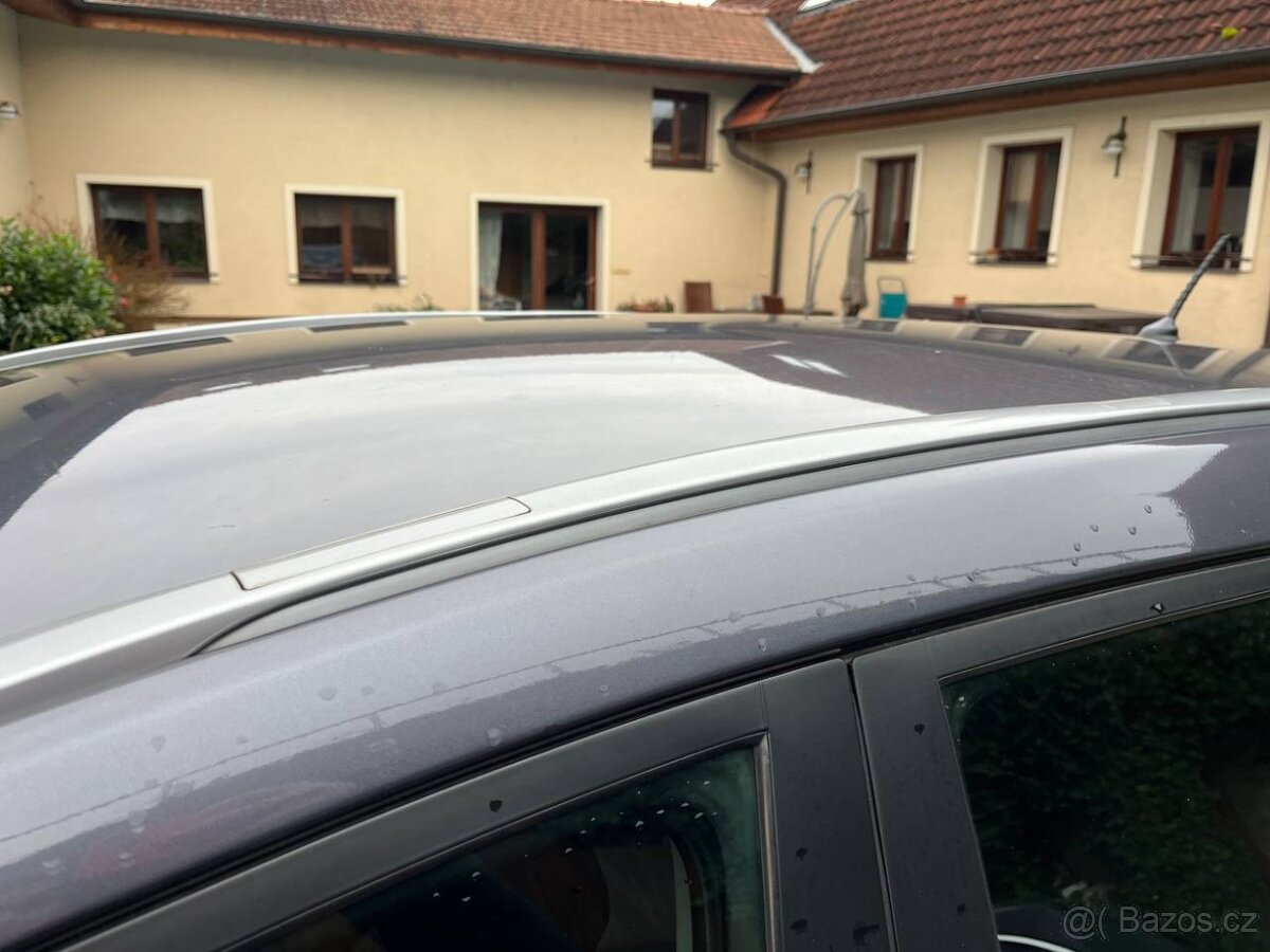 Hyundai i30 Combi 1.6 GDi, 99kw, Servisní knížka, ČR - 11