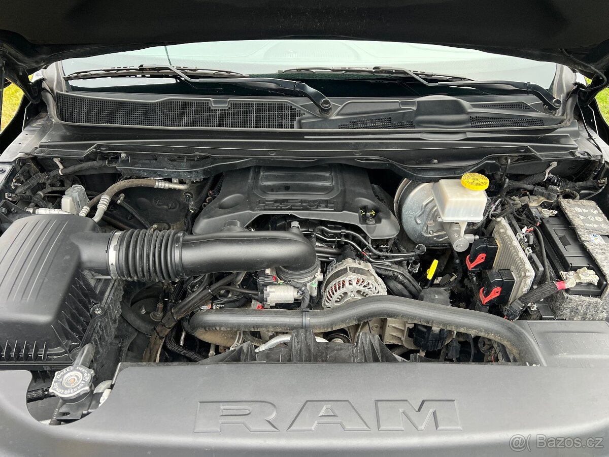 Dodge RAM Limited, 2020, nehavarované,LPG, DPH - 11