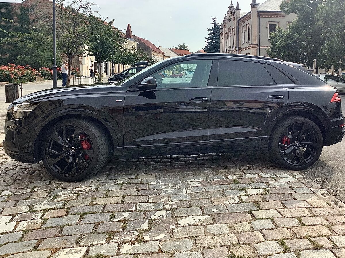 Audi Q8 3.0TDi S-Line - 11