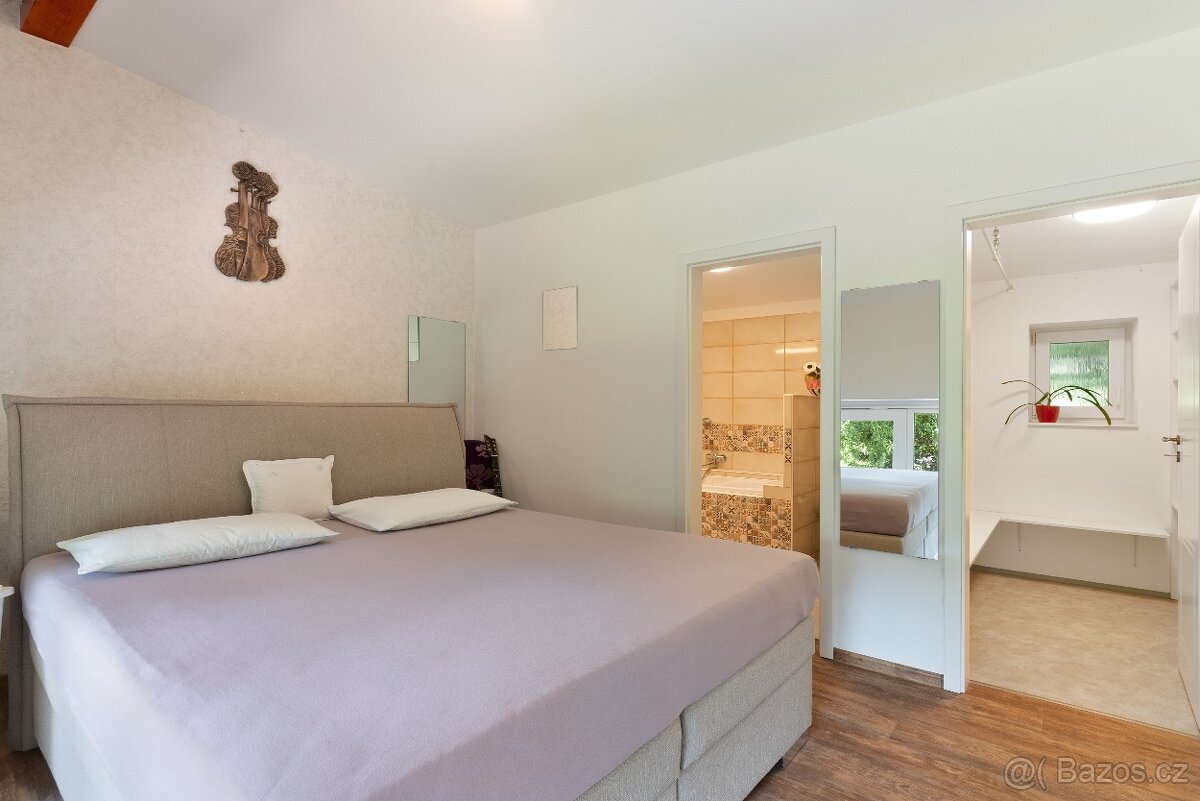 NOVÁ CENA Prodej domu 212m², pozemek 2 430m², Bořkov, Slaný - 11