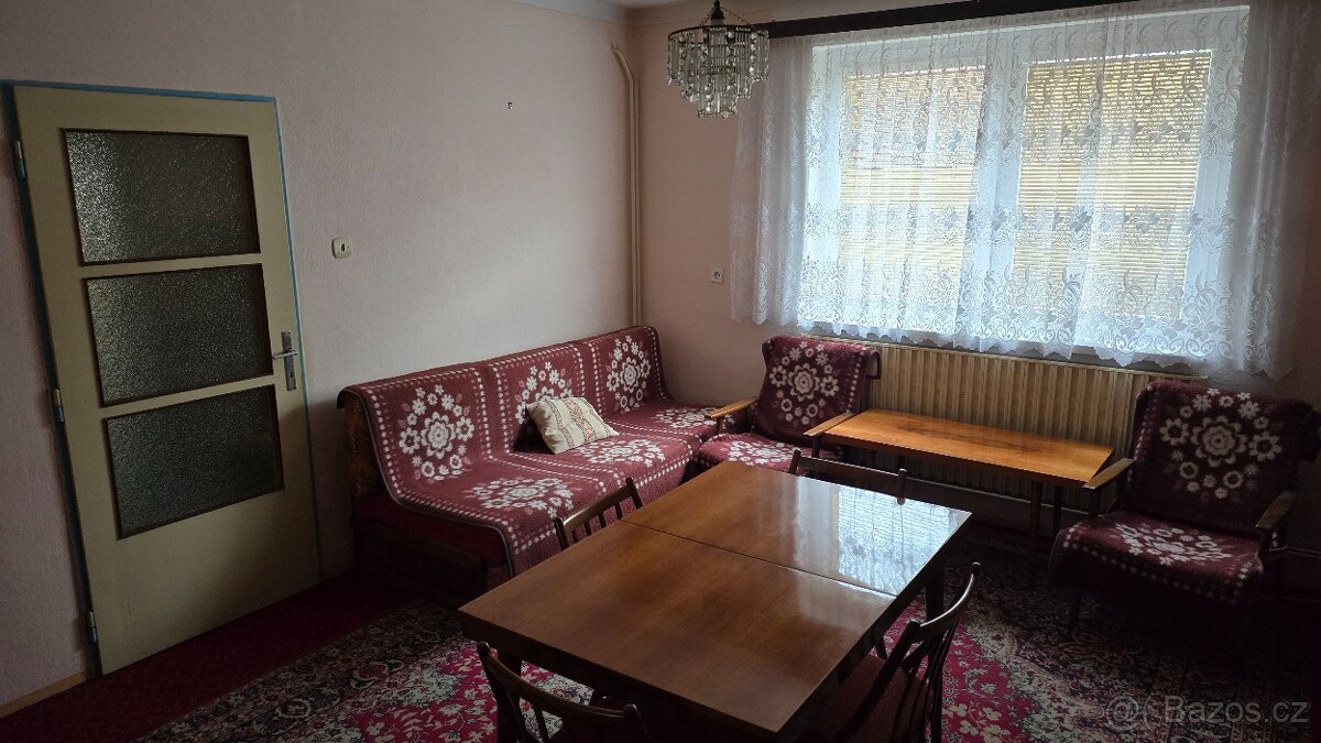 Prodej rodinného domu 210 m² Louka (Hodonín) - 11
