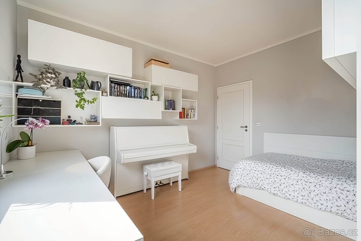 Pronájem bytu 3+kk s balkonem, 85 m² + 16 m², Praha 10 – Mal - 11