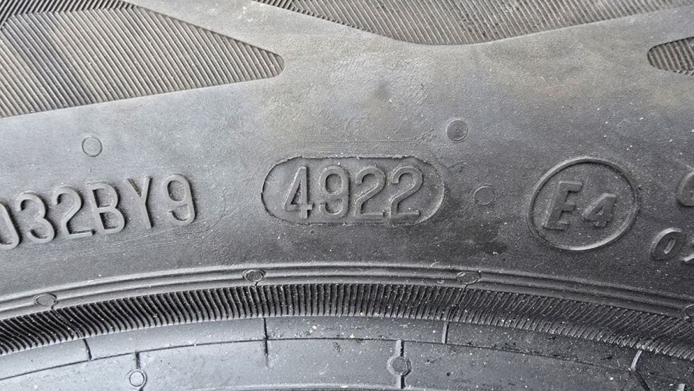 Letní pneu 225/50/17 Continental Run Flat - 11