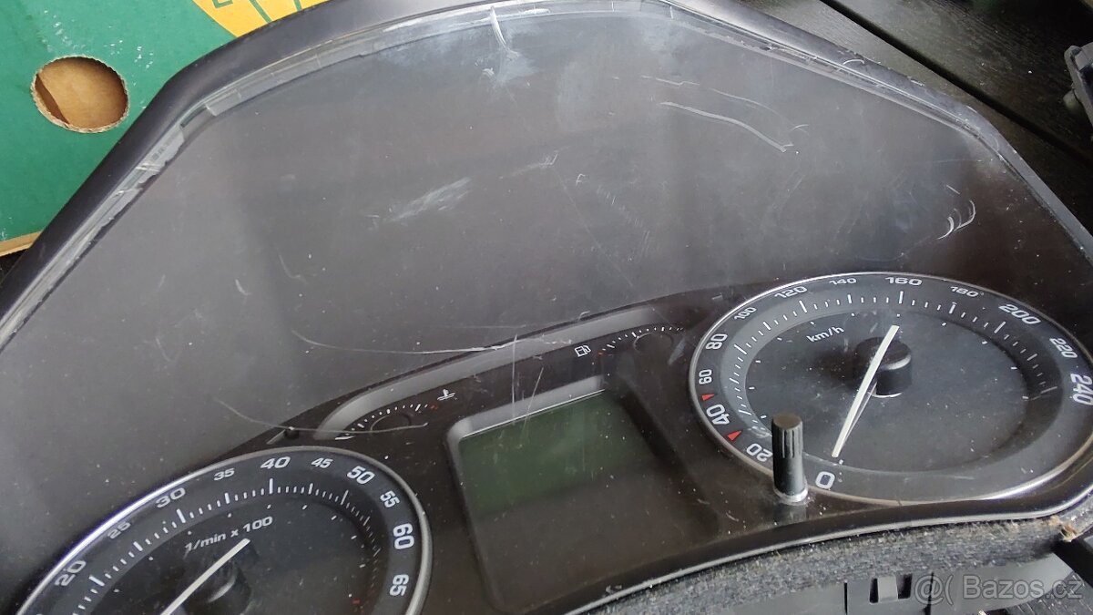 Škoda Octavia 2 - náhradní díly - 11