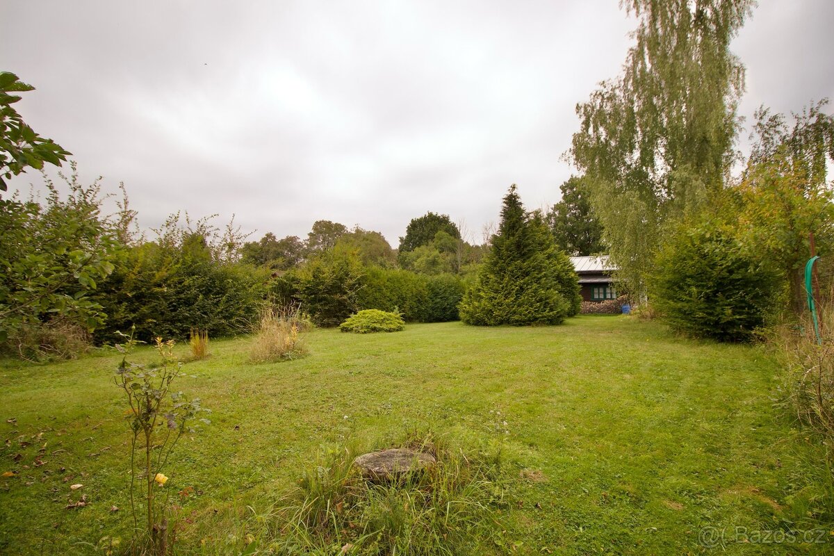 Prodej chaty 40m2 s rozlehlým pozemkem 1007m2 v obci Hraběší - 11