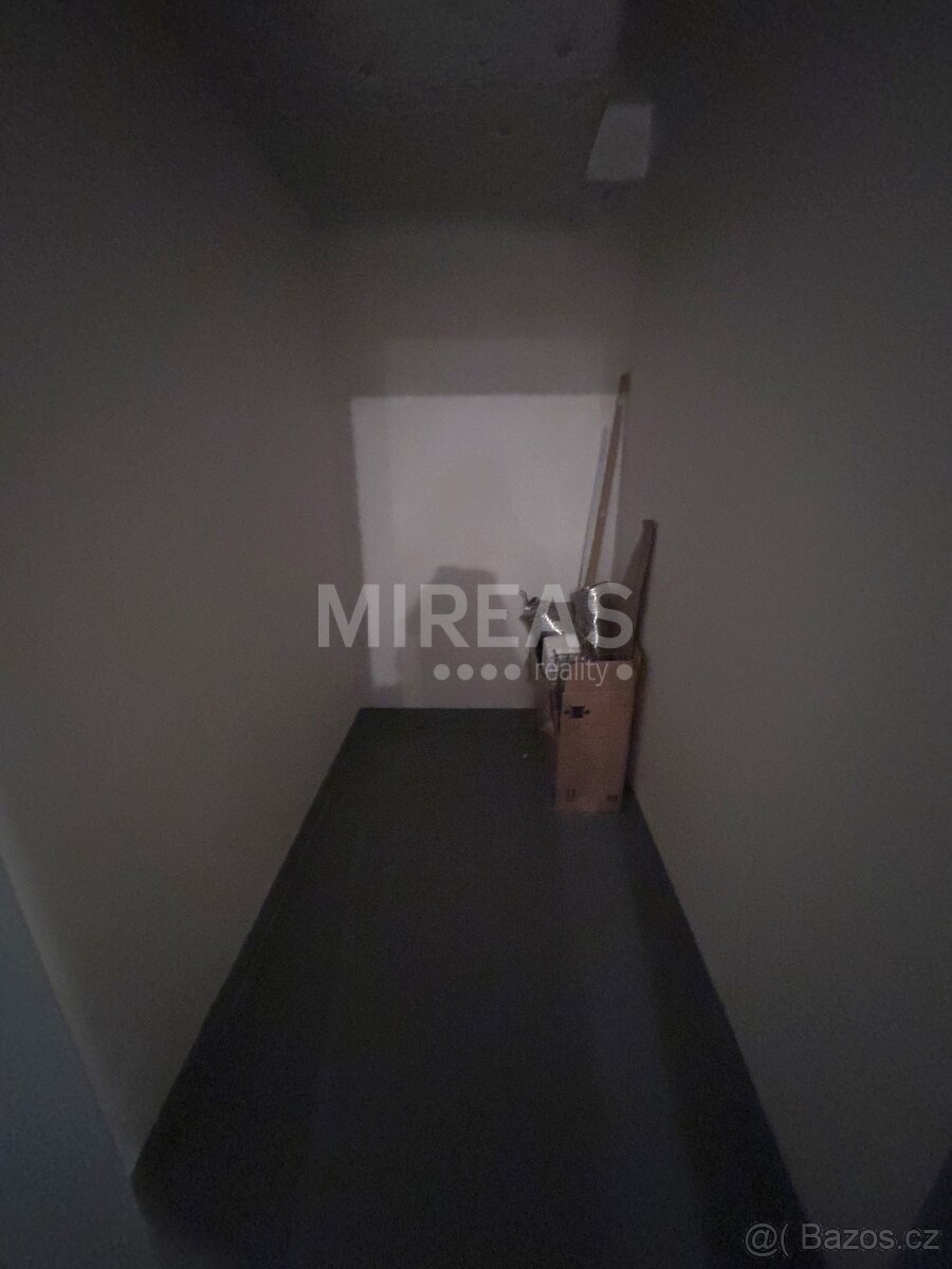 Praha - Horní Měcholupy, pronájem bytu 1+kk 38 m2+lodžie+skl - 11