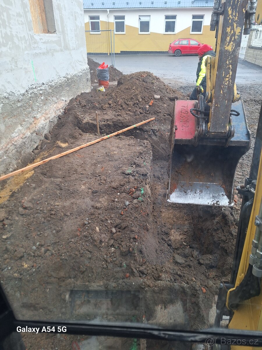 Výkopové práce minibagrem Yanmar, přeprava vozíkem 3t - 11