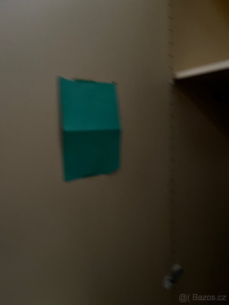 Šatní skříň - 11