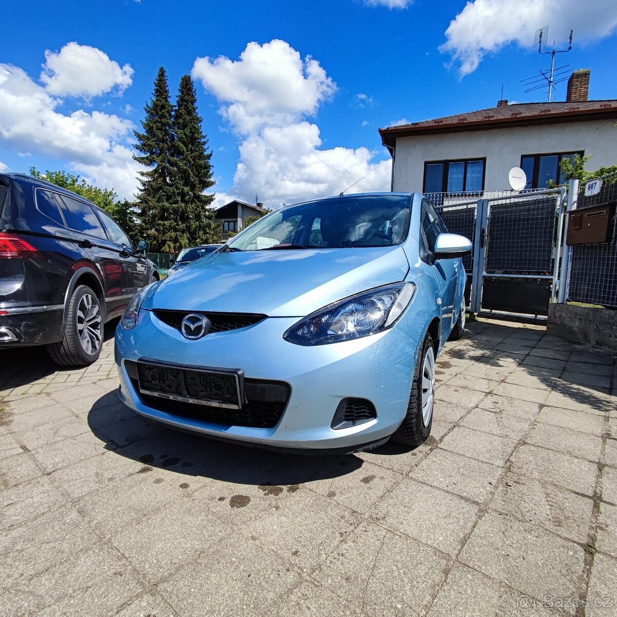Mazda 2 benzín rok 2010 - 11
