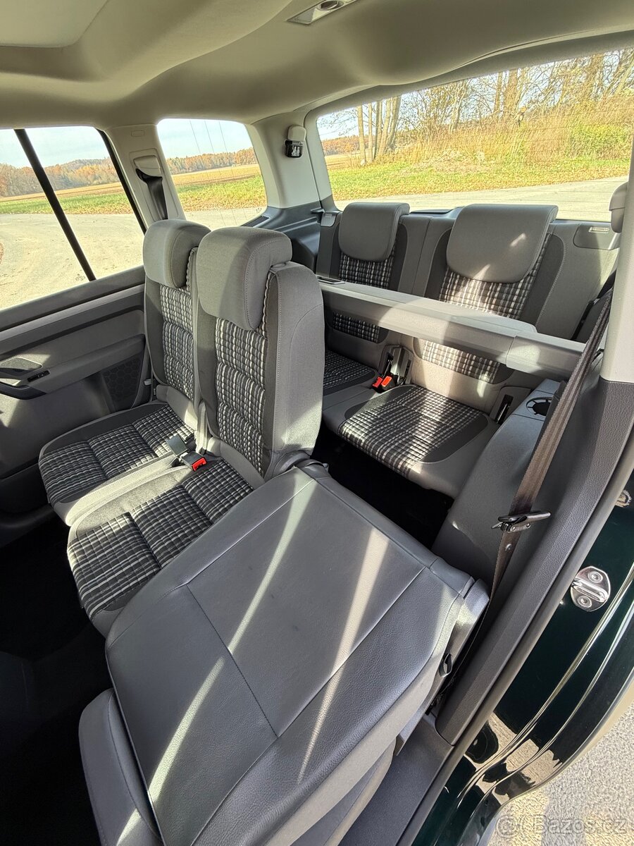 VW Touran 2.0TDi 103kw,ALU,tažné,webasto,pano,7mist - 11