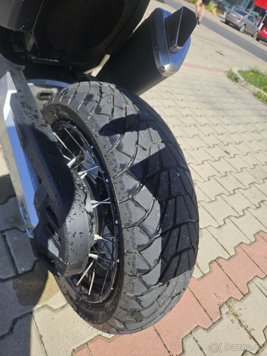 Honda X-ADV 750 - nová v ČR, najeto 12,5 tis. km - 11