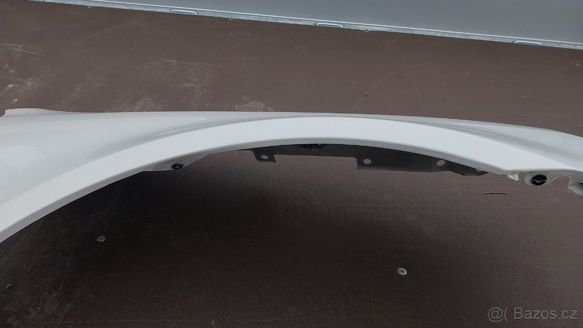 VW GOLF 6 - Blatník PP bílý LB9A - 11