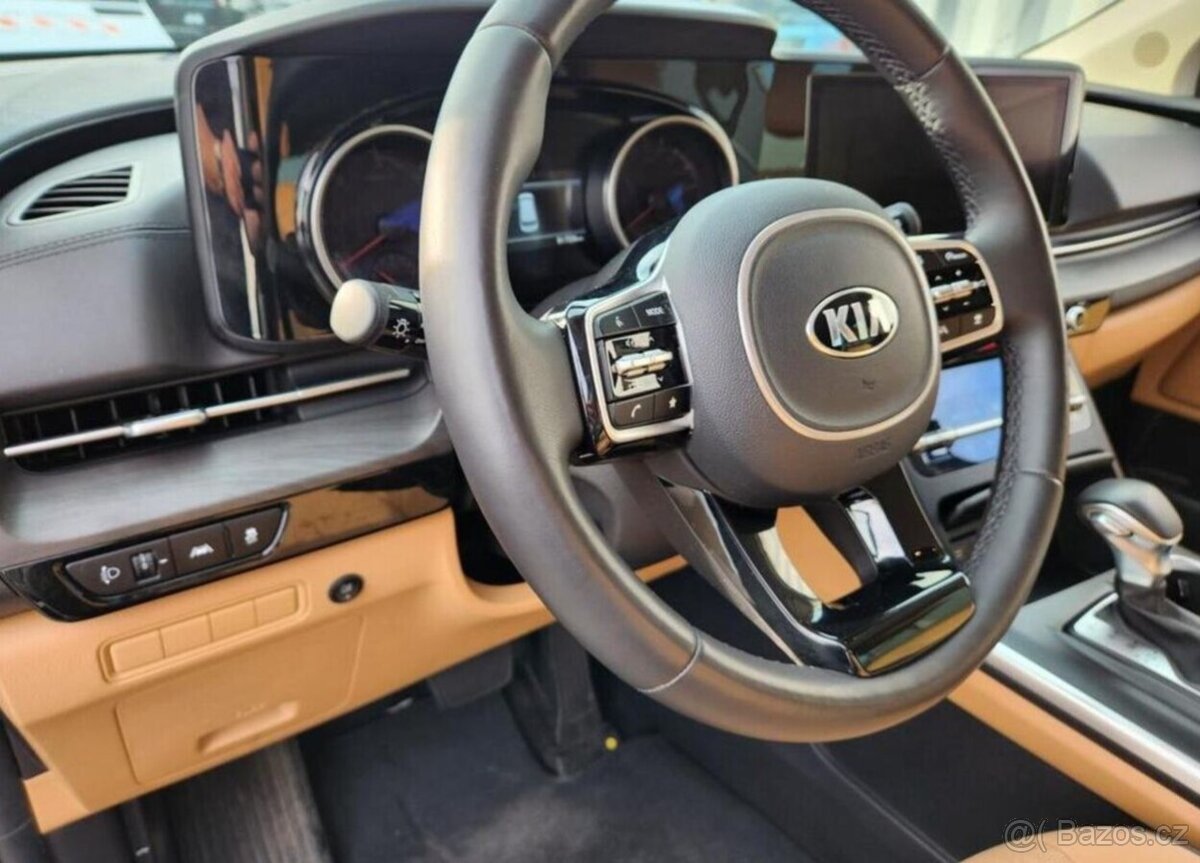 Kia Carnival 2.2- 9 míst - REZERVACE - 11