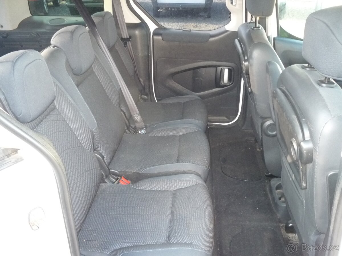 PEUGEOT PARTNER Tepee 1.6 HDI 68 KW - 11