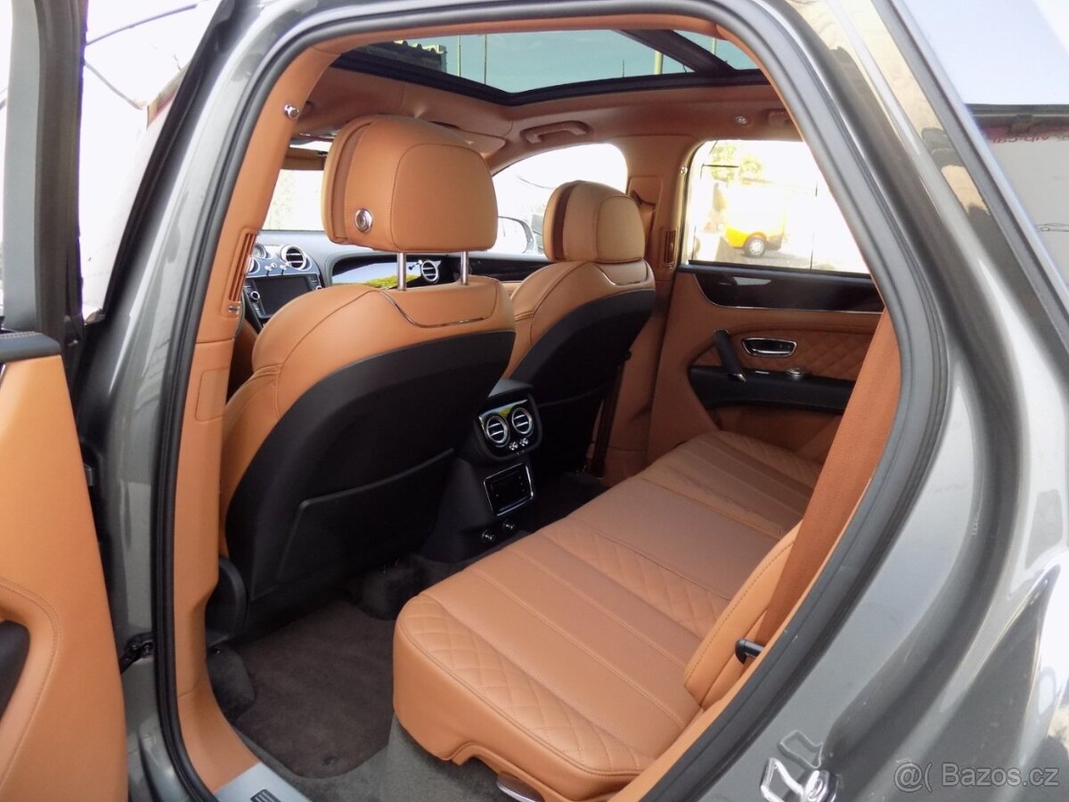 Bentley Bentayga V12/4WD/Night Vision/PANO/ - 11