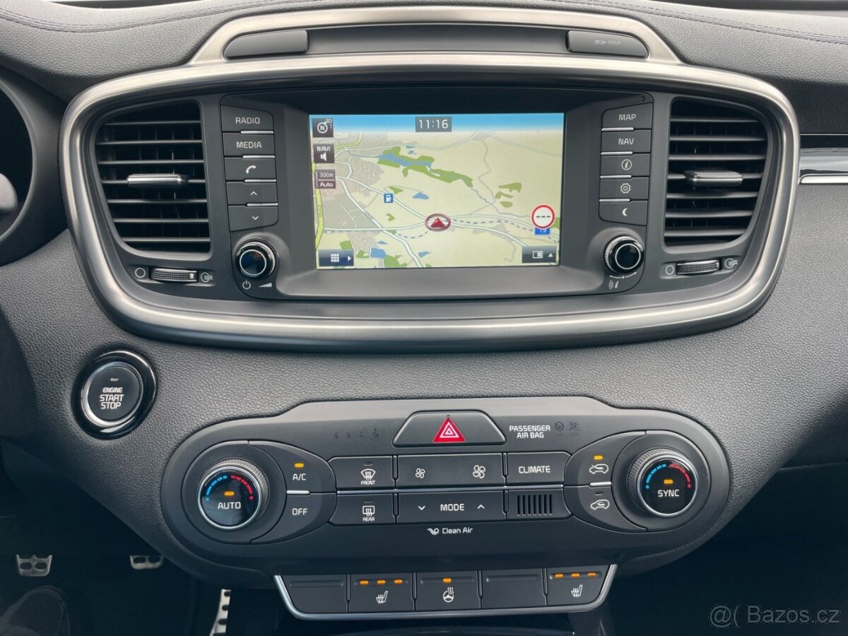 Kia Sorento III 2.2CRDi 4WD EXCLUSIVE Rebel - 11