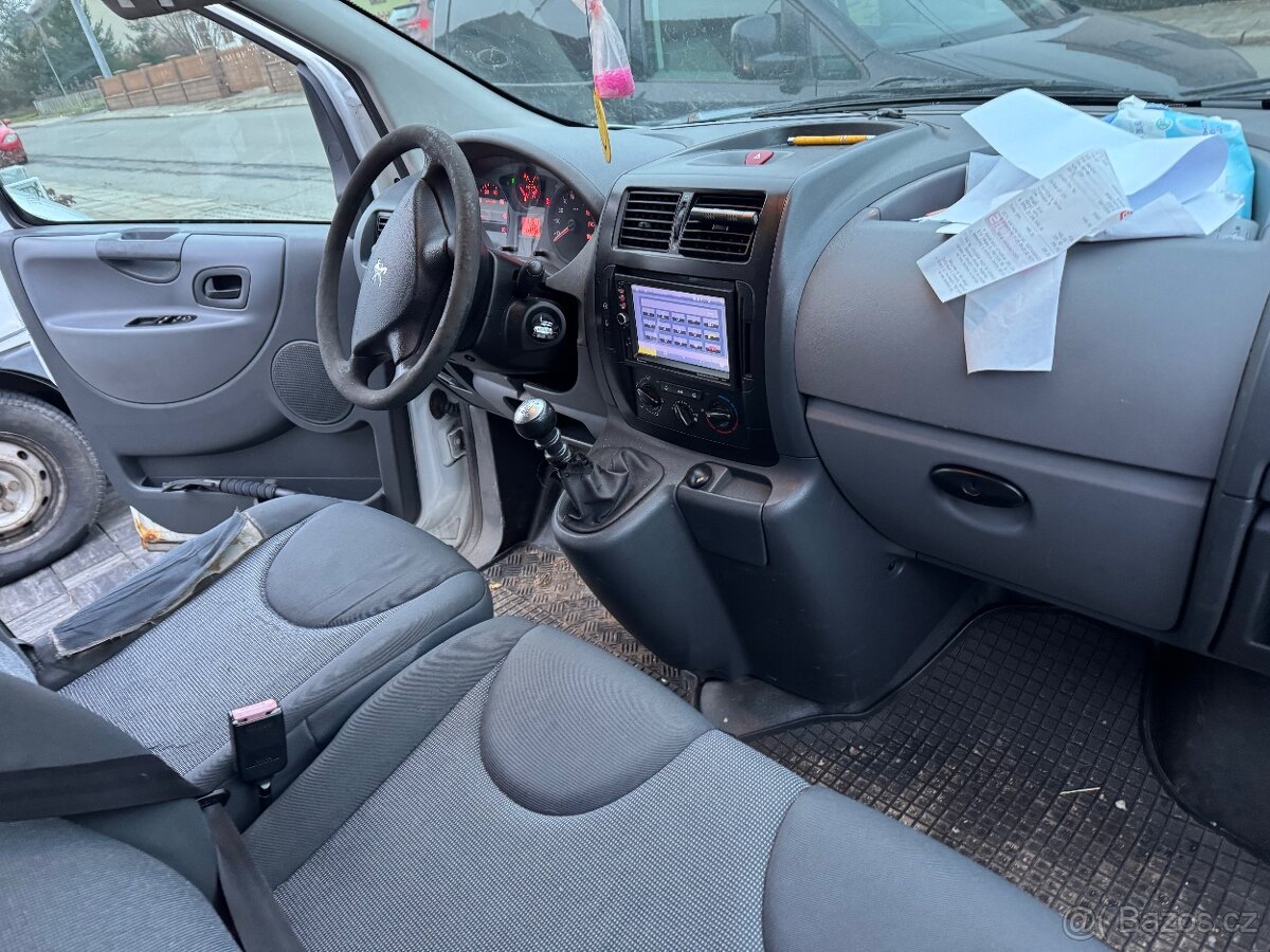 Peugeot expert teepee 2.0Hdi - 11