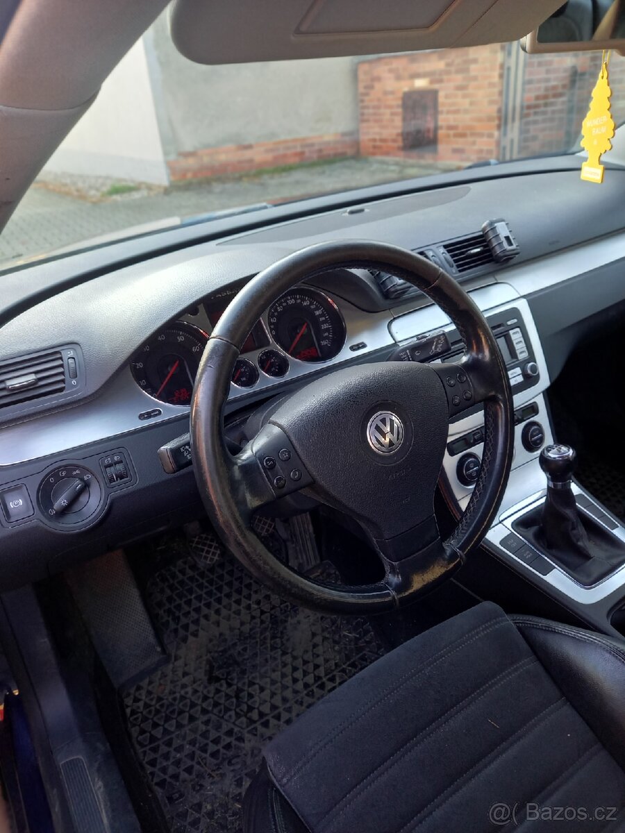 Volkswagen Passat B6 2.0Fsi 110kw 4x4 rok 2007 - 11