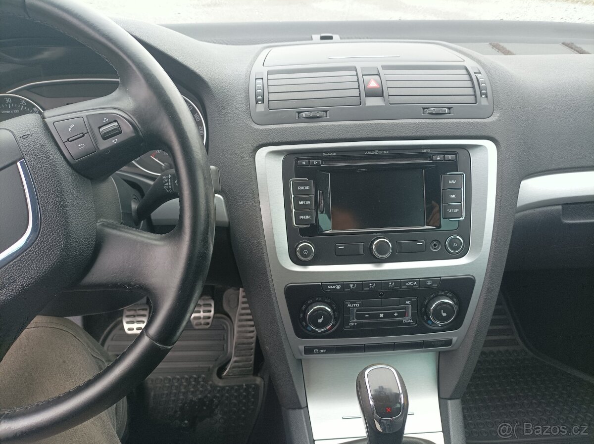 Škoda Octavia Scout - 11