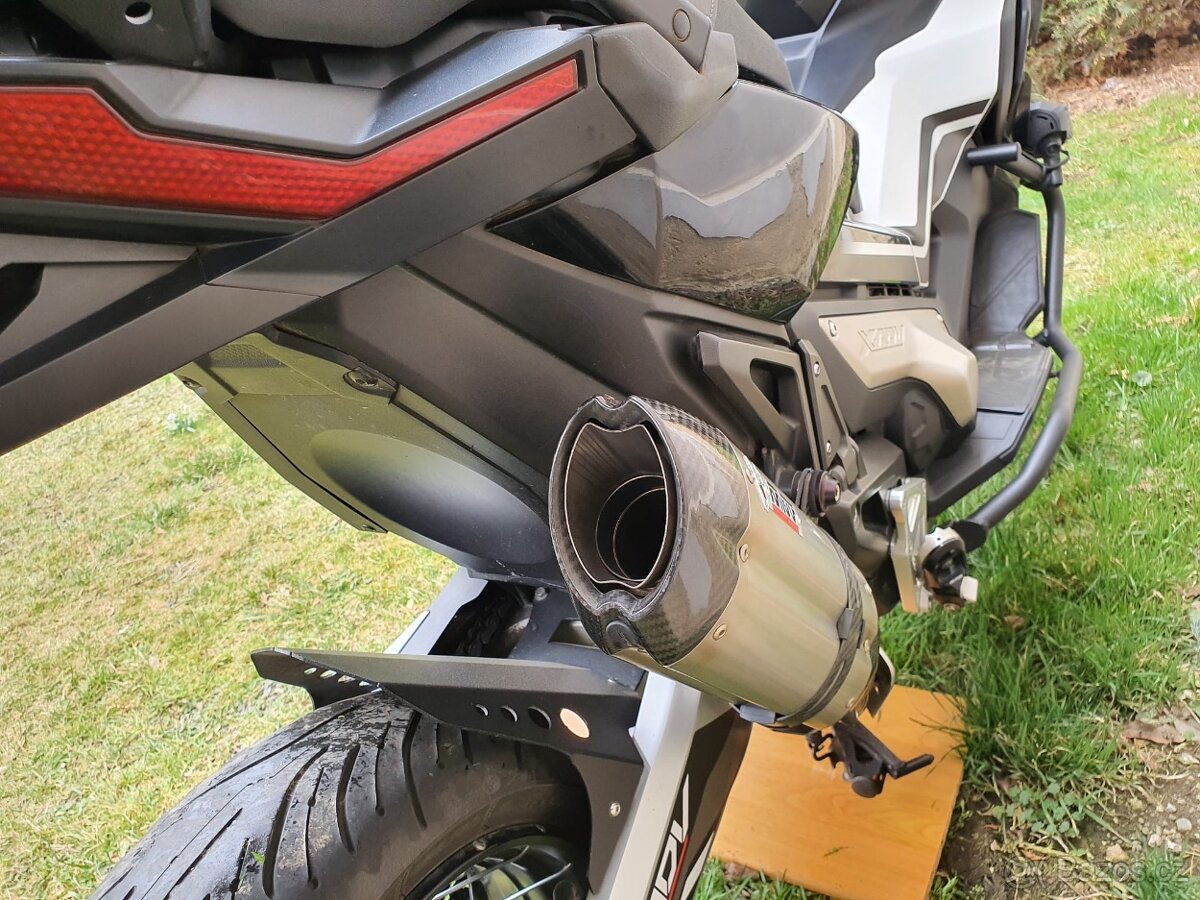 Honda X-ADV 750 - 11