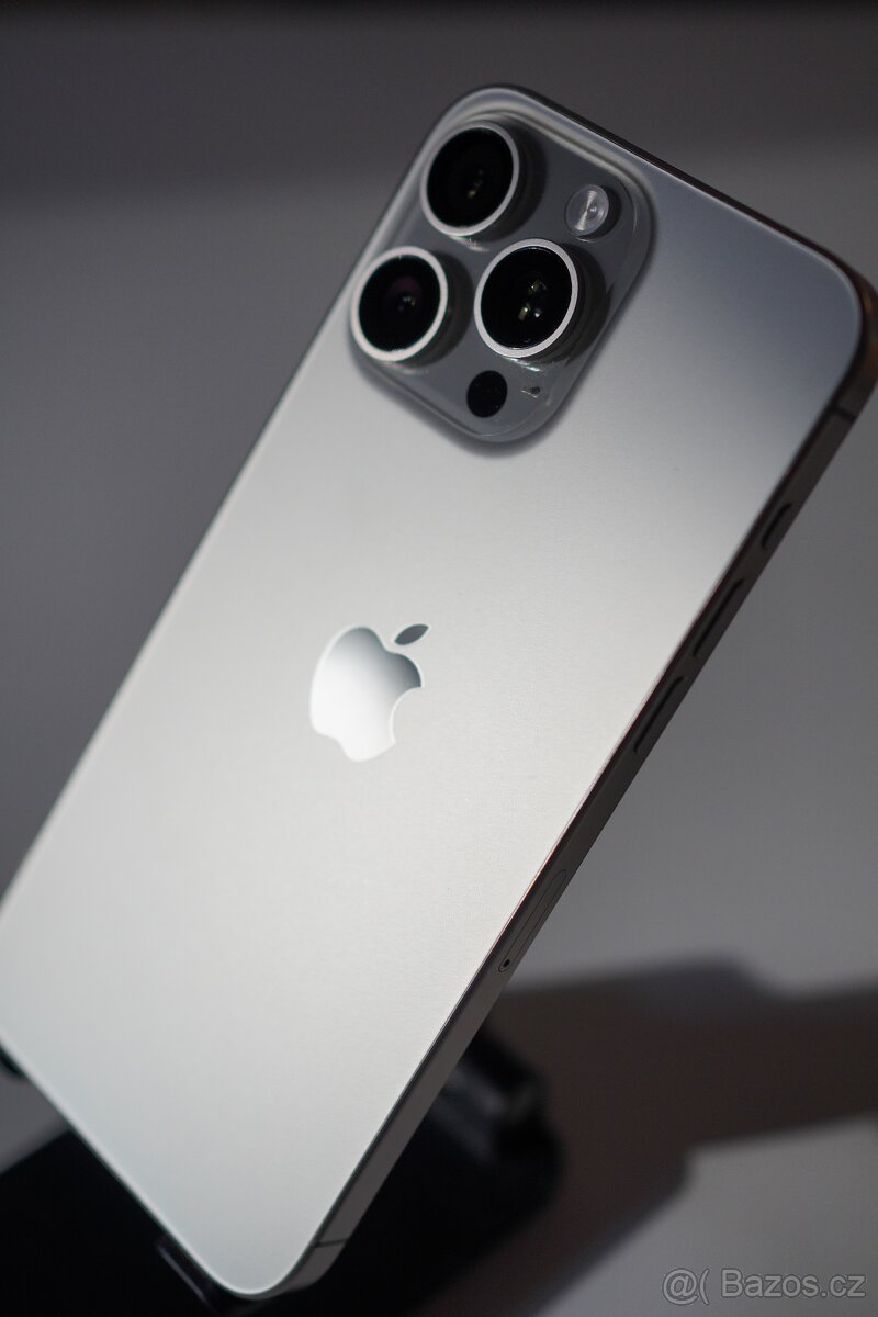 iPhone 15 Pro Max 256 GB - 11