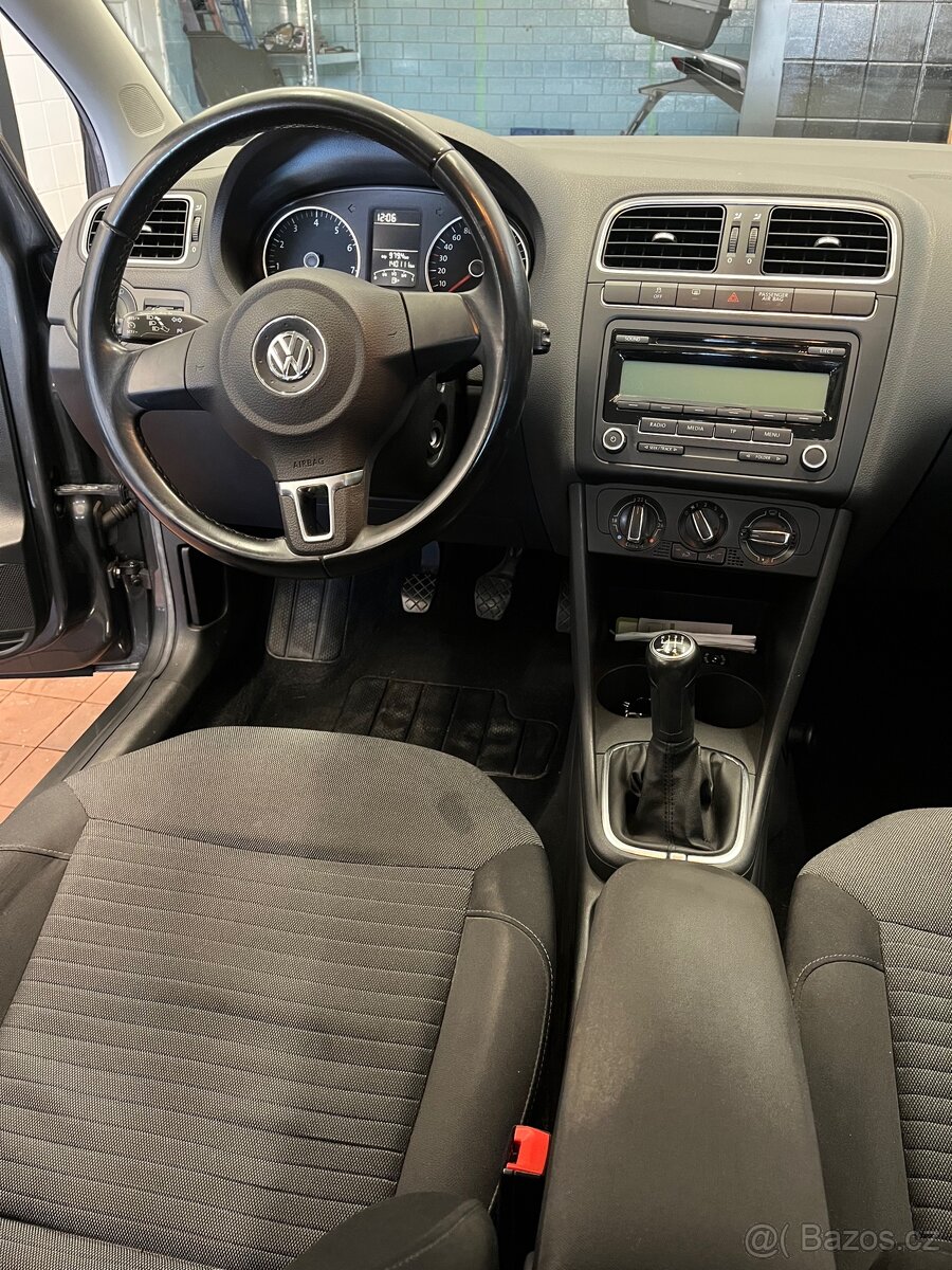 Volkswagen Polo - 11