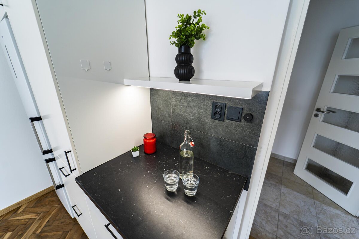 Podhradí, prodej bytu 2+kk po rekonstrukci 43 m2 - 11