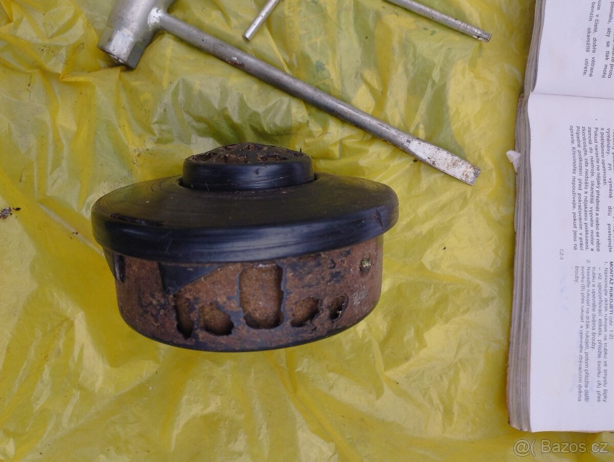 krovinorez dvoutakt Hurricane HBI 80 - 11