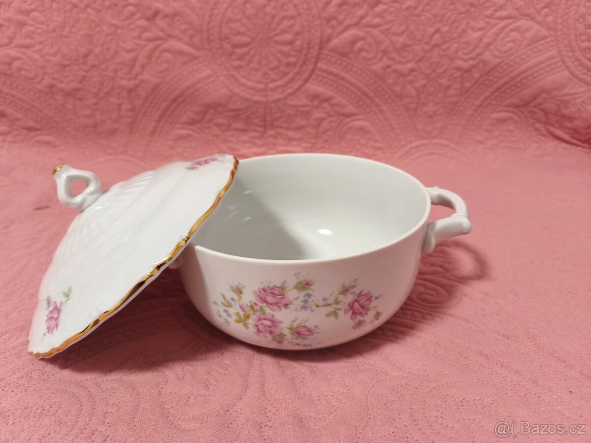 Sběratelská sada jídelního porcelánu - 11