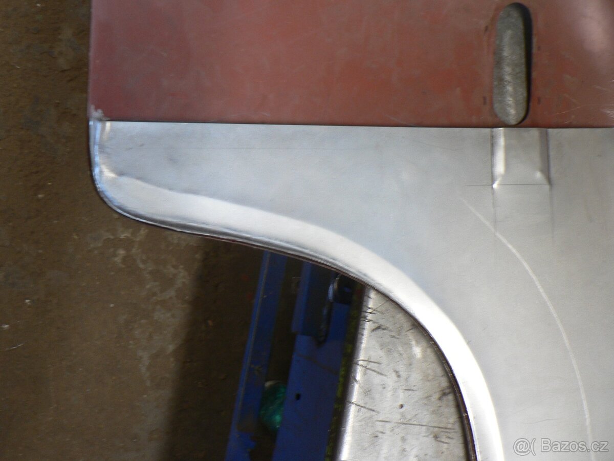 Kompletní přední podběhy Tatra 603 - 11