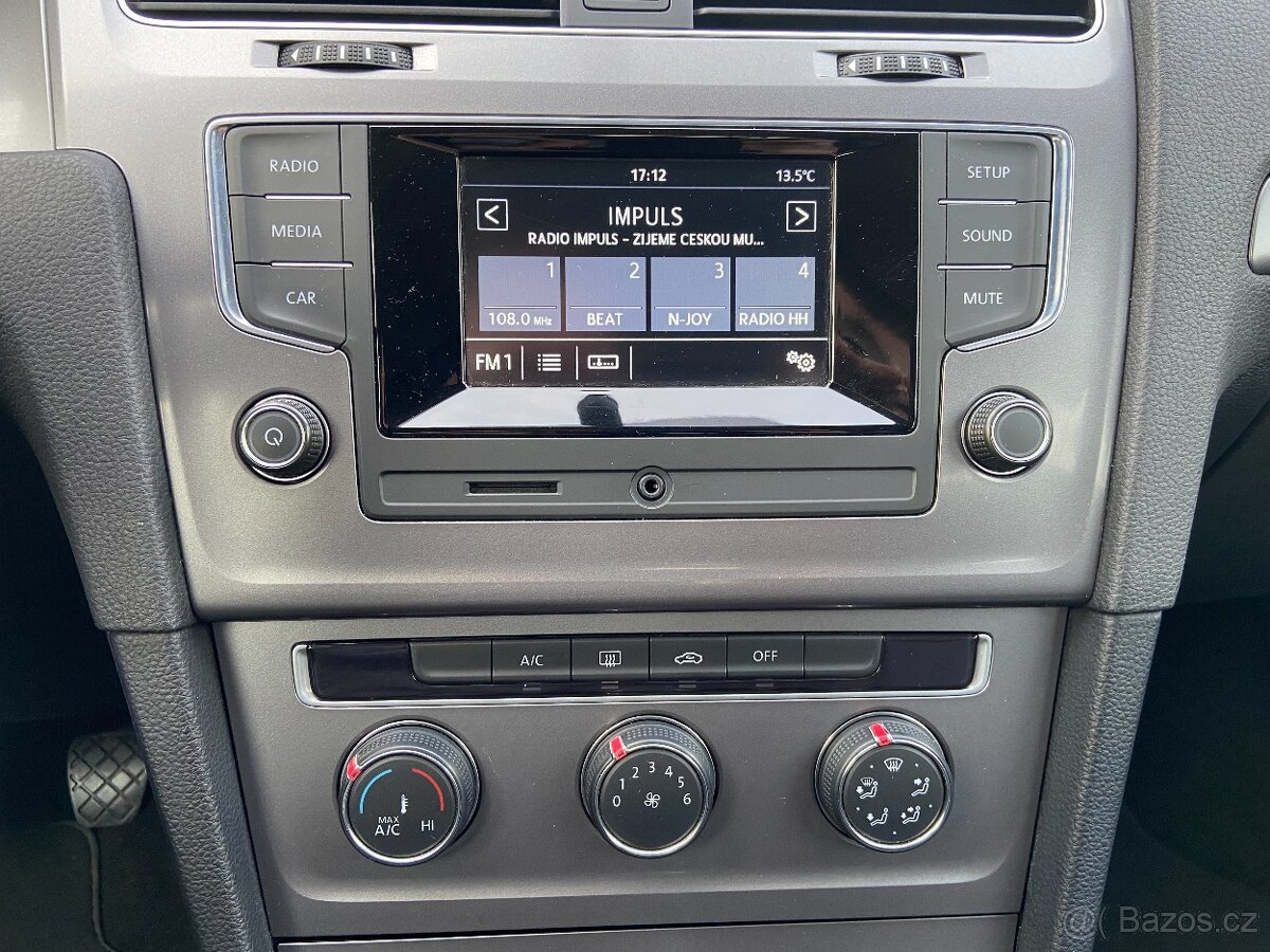 VW Golf 1,2 TSi P+Z Senzory, Klima - 11