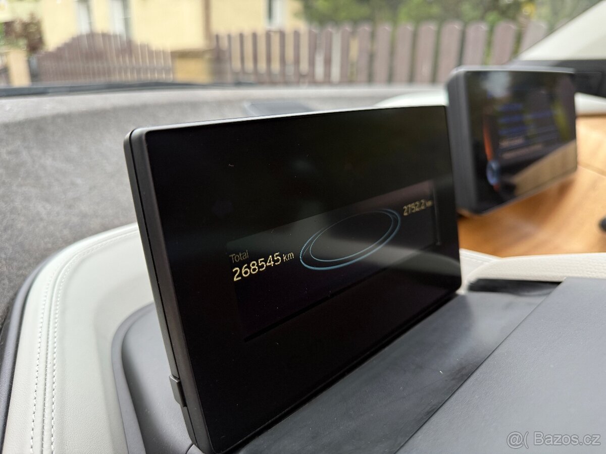 BMW i3 REX 125kW, r.v. 2015, Tepelné čerpadlo, DPH - 11